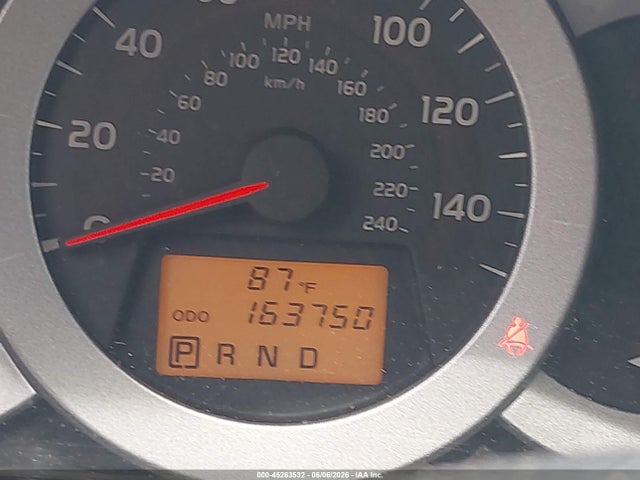 Toyota RAV4 Base V6