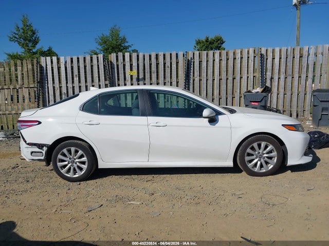 Toyota Camry Le