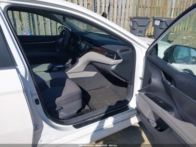Toyota Camry Le