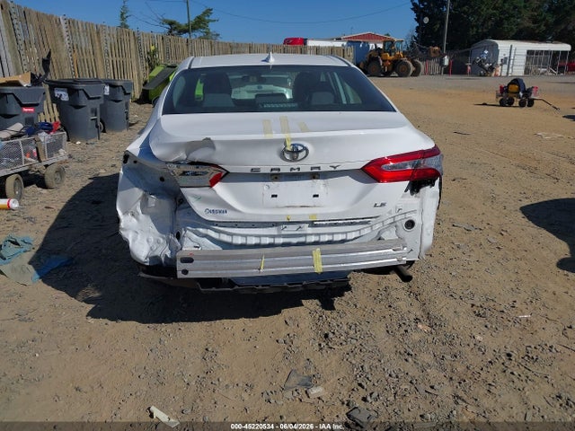 Toyota Camry Le