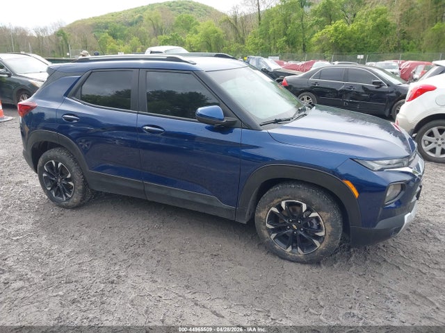 Salvage Chevrolet Trailblazer Image