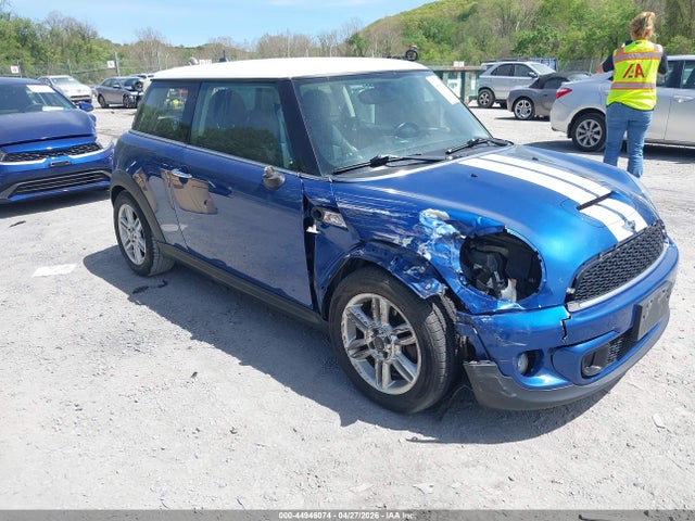 Salvage MINI Cooper S Image
