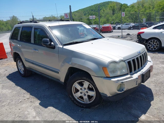 Salvage Jeep Grand Cherokee Image