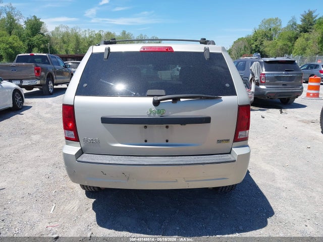 Jeep Grand Cherokee Laredo
