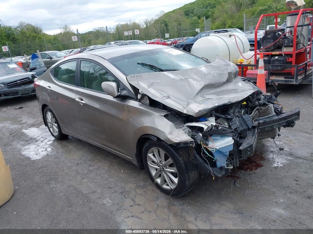 Salvage Hyundai ELANTRA Image