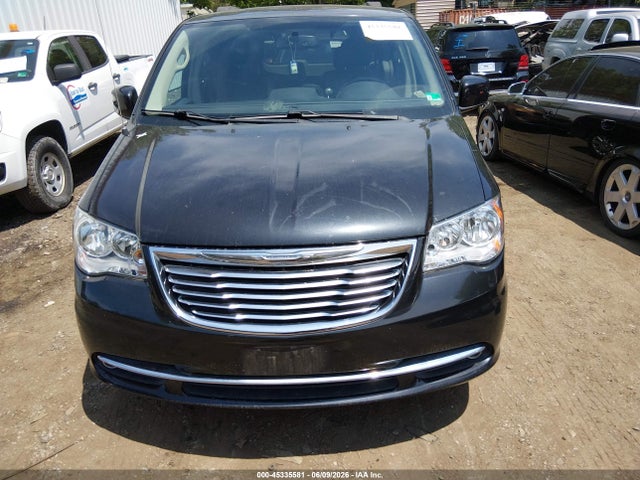 Chrysler Town & Country Touring