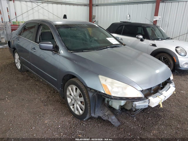 Salvage Honda Accord Image