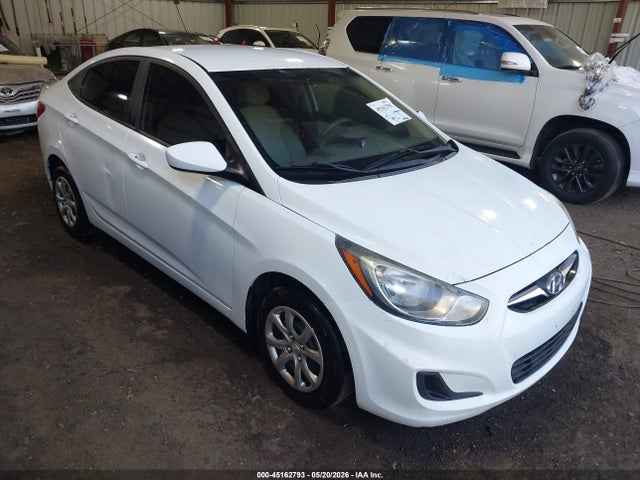 Salvage Hyundai ACCENT Image