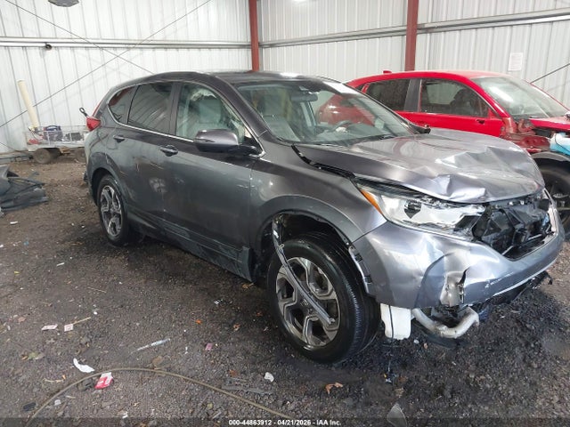 Salvage Honda CR-V Image