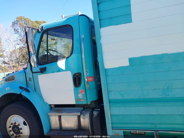 Freightliner M2 106 Medium Duty