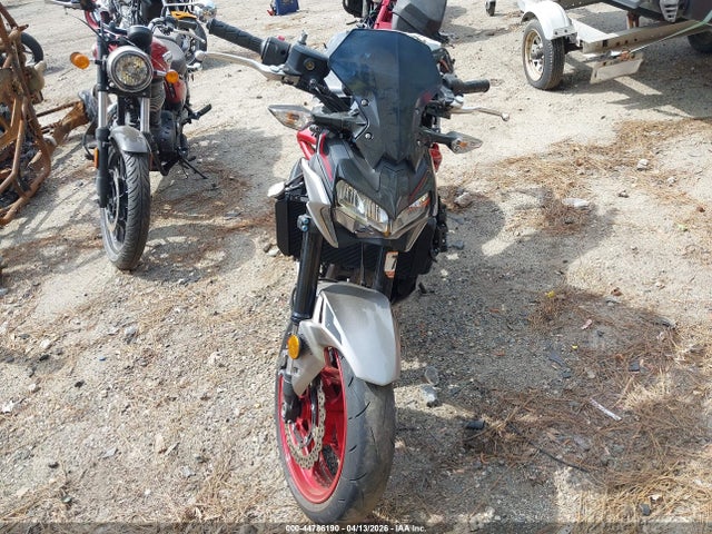 Kawasaki Zr900 F