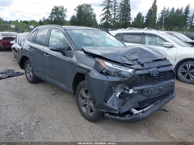 Salvage Toyota RAV4 Image