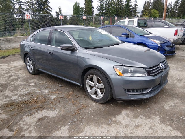 Salvage Volkswagen Passat Image