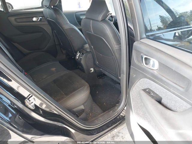 Volvo Xc40 Recharge Pure Electric P8 Twin Plus