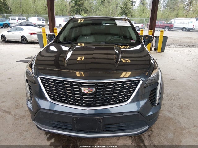 Cadillac XT4 Premium Luxury