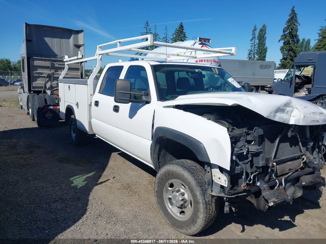 Salvage Chevrolet Silverado 3500 Image