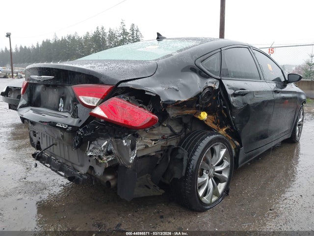 Chrysler 200 S