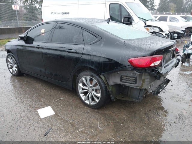 Chrysler 200 S