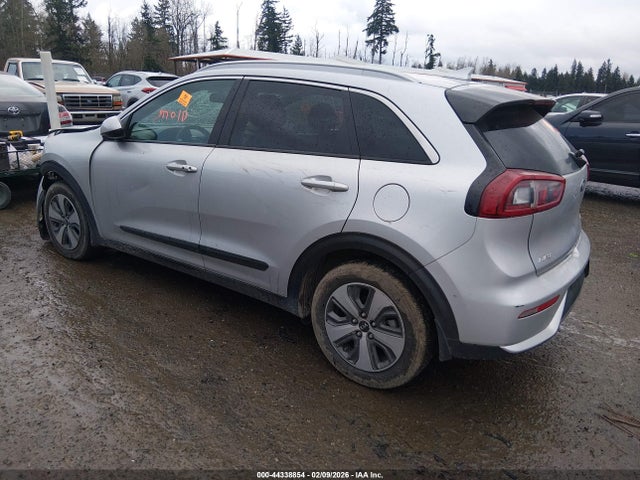 Kia Niro Lx
