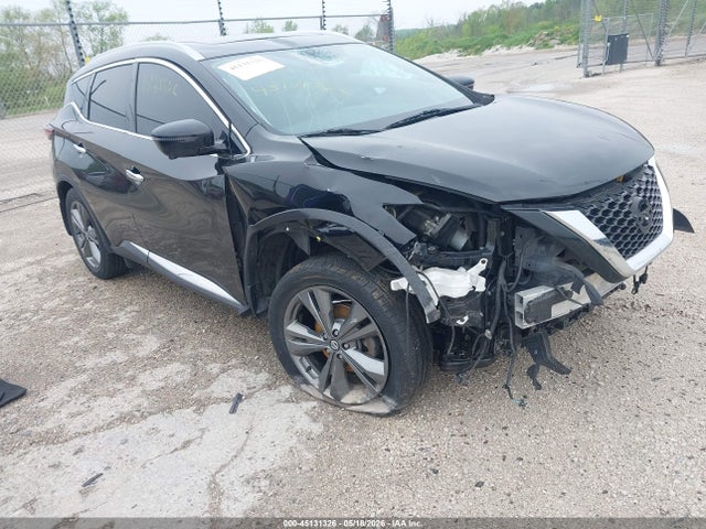 Salvage Nissan Murano Image