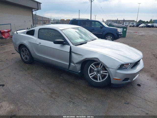 Salvage Ford Mustang Image