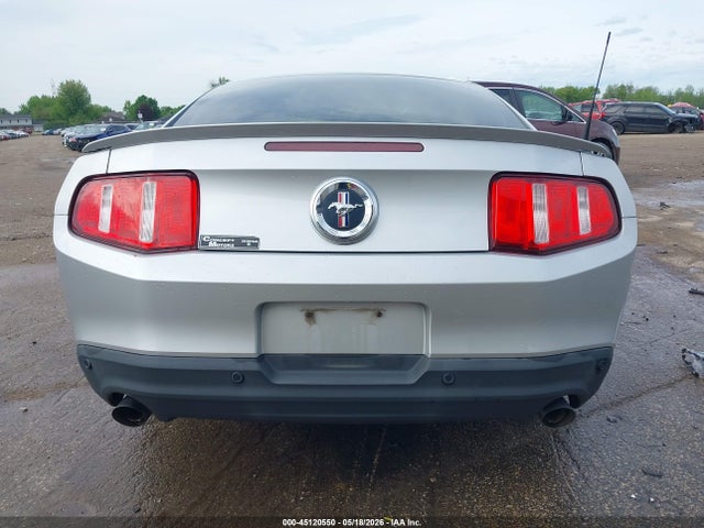 Ford Mustang V6 Premium