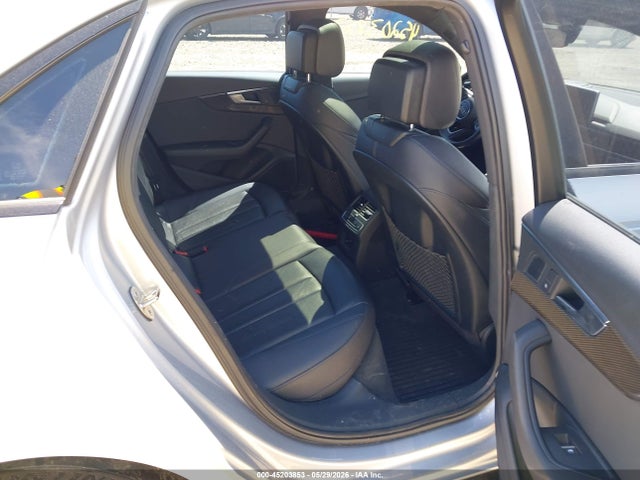 Audi A4 2.0t Premium