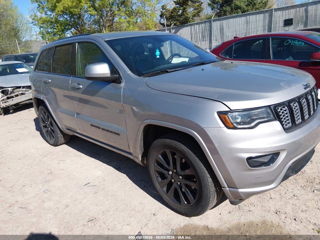 Salvage Jeep Grand Cherokee Image