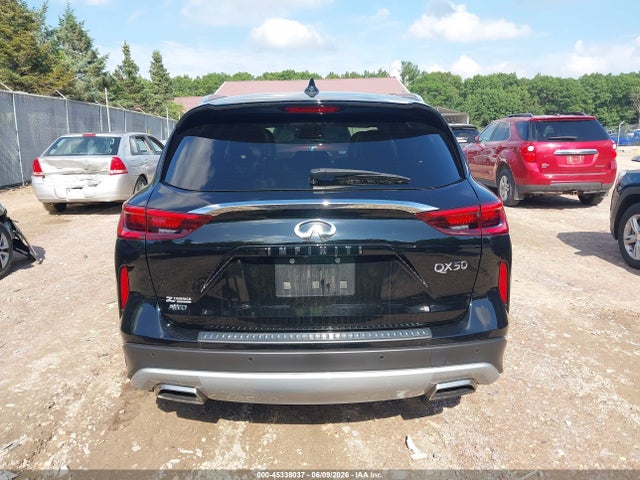 INFINITI Qx Essential