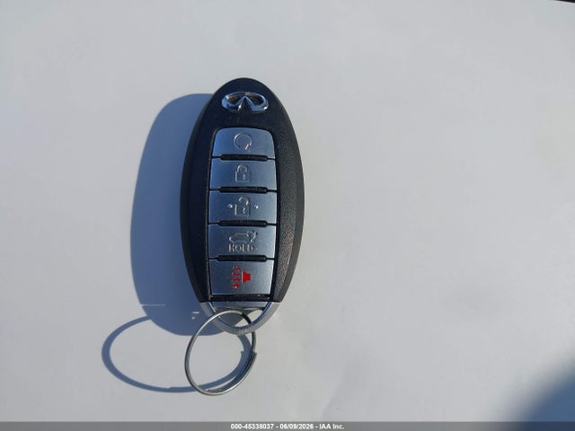 INFINITI Qx Essential
