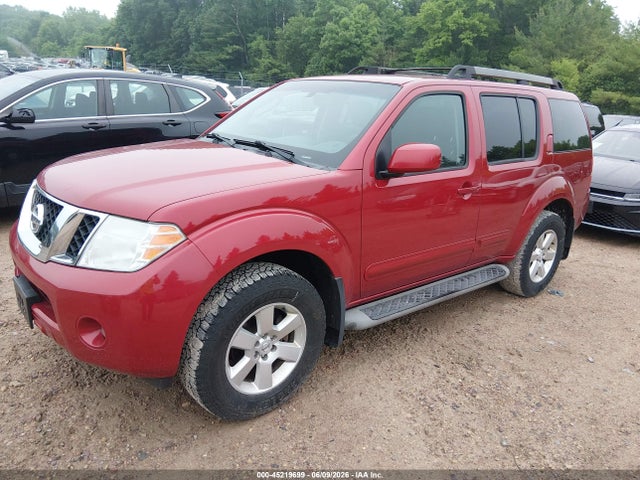 Nissan Pathfinder Sv