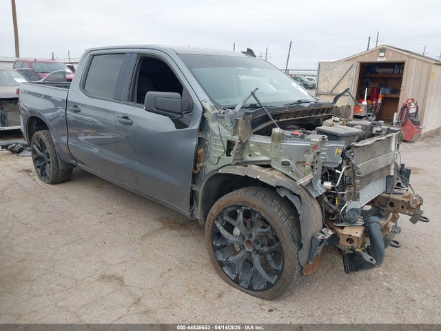 Salvage Chevrolet Silverado 1500 Image
