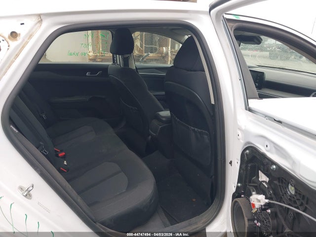 Kia K5 Lxs