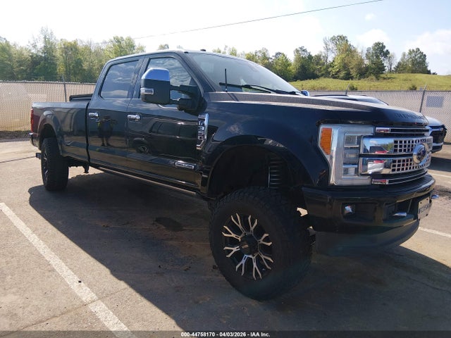 Salvage Ford F-350 Image