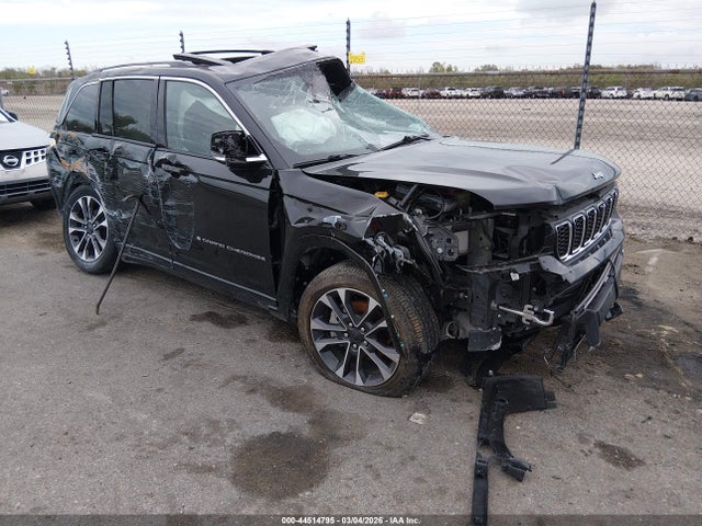 Salvage Jeep Grand Cherokee Image