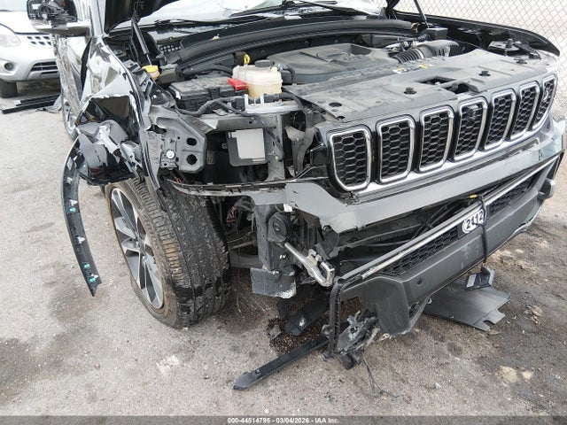 Jeep Grand Cherokee Overland 4x2