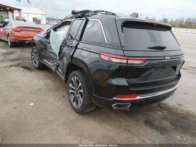 Jeep Grand Cherokee Overland 4x2