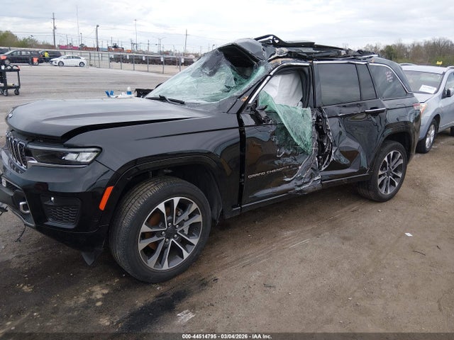 Jeep Grand Cherokee Overland 4x2