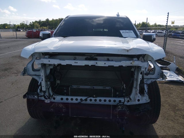 GMC Sierra 1500 2wd  Short Box Slt