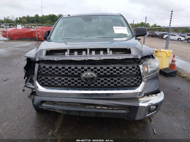 Toyota Tundra Sr5 5.7l V8