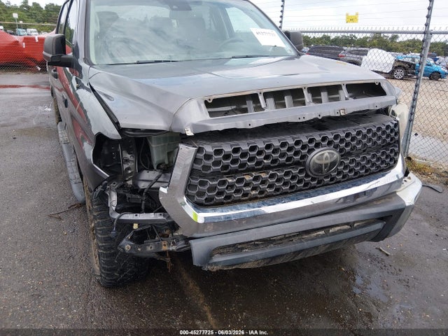 Toyota Tundra Sr5 5.7l V8