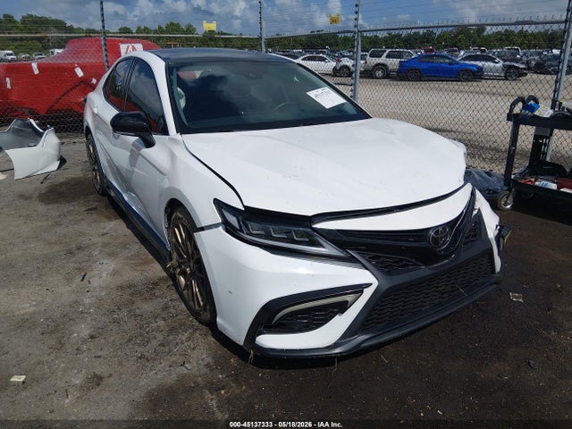 Salvage Toyota Camry Image