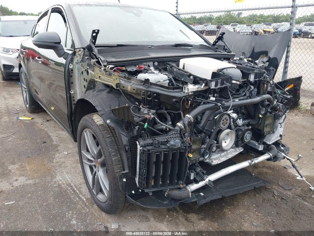 Salvage Porsche Cayenne Coupe Image