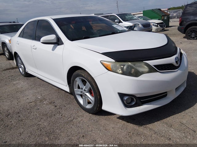 Salvage Toyota Camry Image
