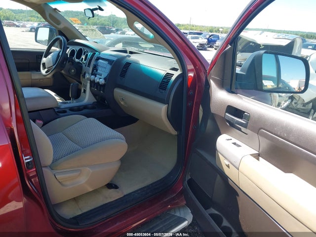 Toyota Tundra Sr5 V8