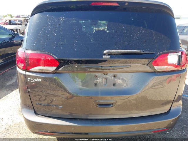 Chrysler Pacifica Touring L Plus