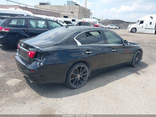 INFINITI Q50 Sport