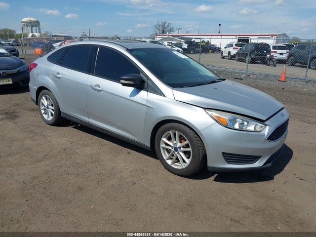 Salvage Ford Focus Image