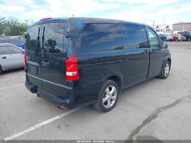 Mercedes-Benz Metris