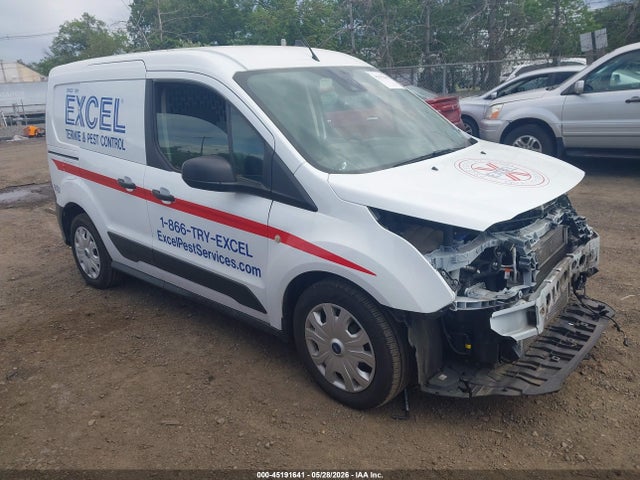Salvage Ford Transit Image